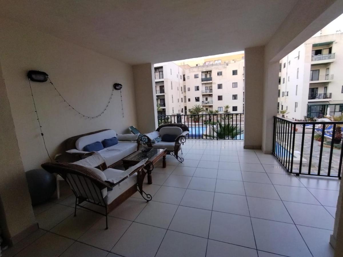 Appartement In The Heart Of Bugibba à San Pawl il-Baħar Extérieur photo